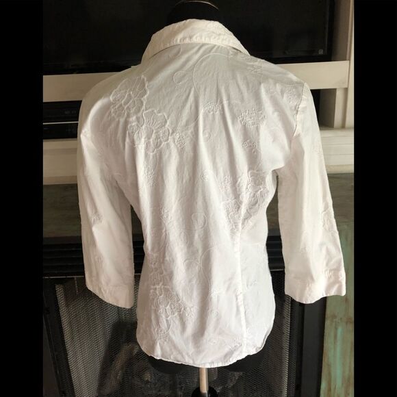 Beautiful white cotton blouse by Edward - Picture 2 of 2